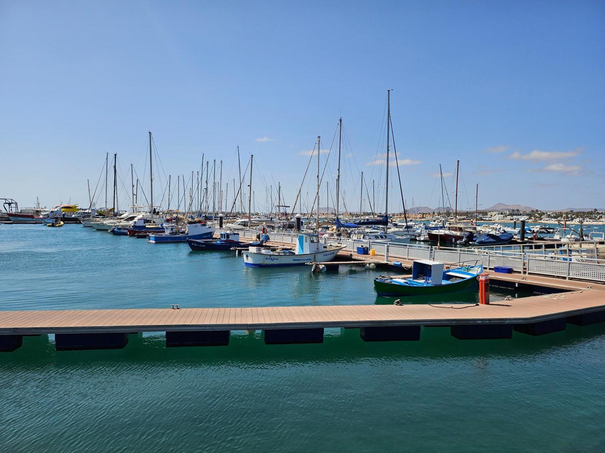 Corralejo Coliving By Amazzzing Travel Hostel Eksteriør bilde